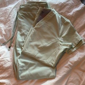 Grey’s Anatomy womens medium  mint green scrub set